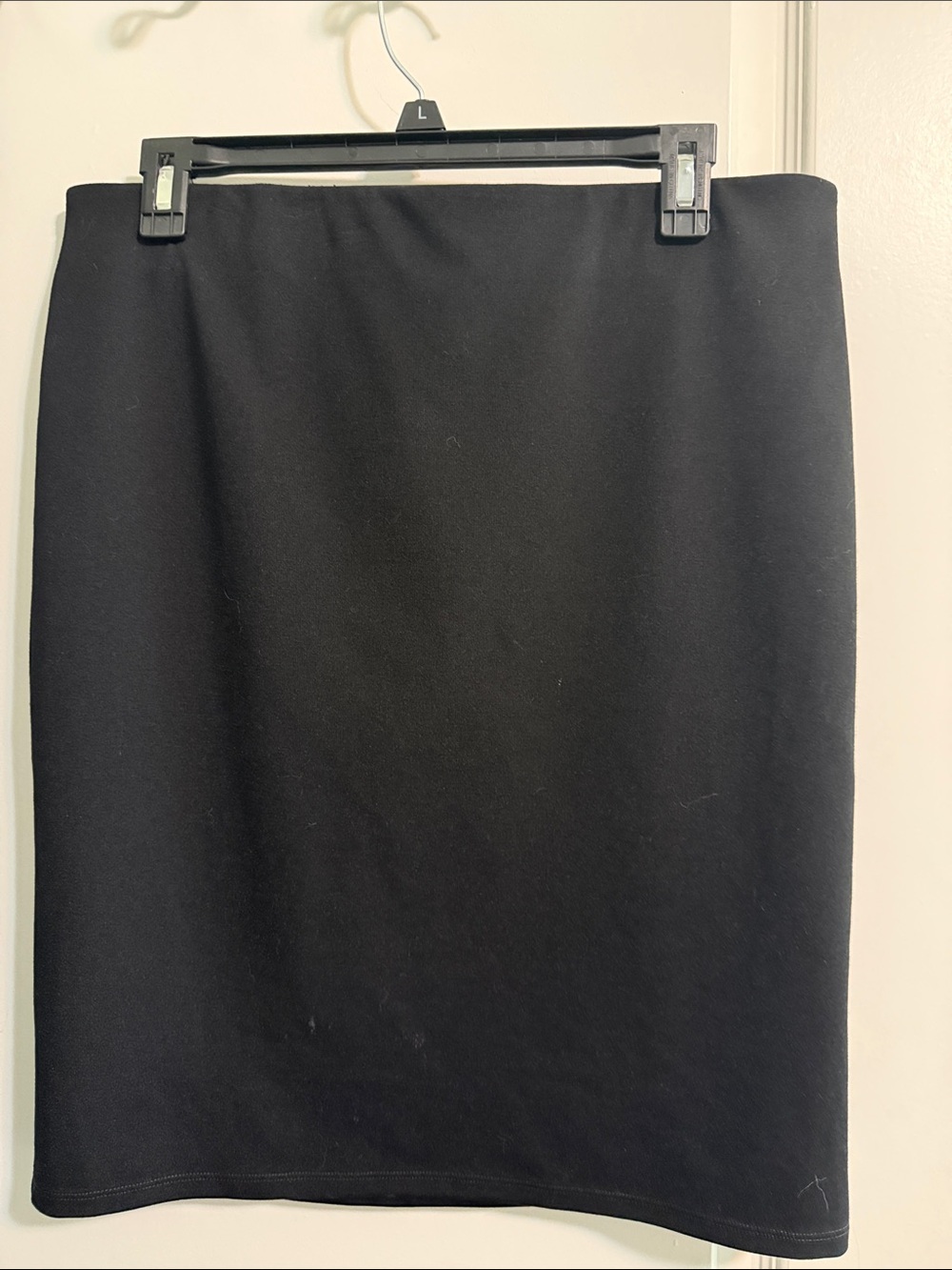 LOFT Black Women's Pencil Skirt - Sleek Workwear